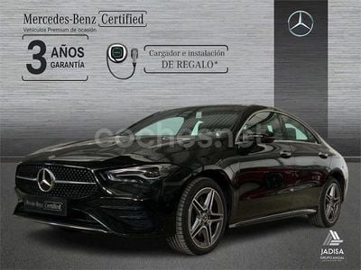 Negro cosmos Usado 2024 Mercedes CLA250e AMG line Berlina | 41.990 €
