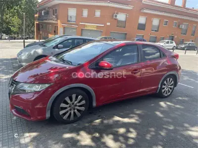 Usado Honda Civic Lifestyle 142 CV (104 kW) 2014 Rojo Berlina