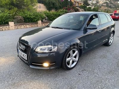 Negro Usado 2011 Audi A3 Ambiente Berlina | 8950 € (Precio justo)