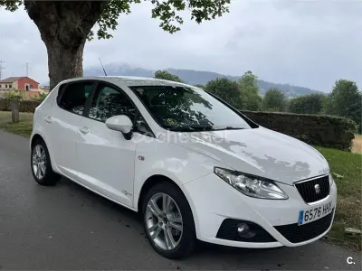 Usado Seat Ibiza Copa 90 CV (66 kW) 2012 Blanco Berlina