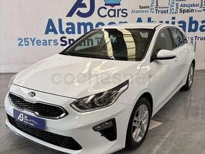 Usado Kia Ceed 100 CV (73 kW) 2021 Blanco Utilitario