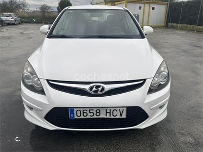 Blanco Usado 2011 Hyundai i30 Classic Berlina | 5900 € (Precio justo)