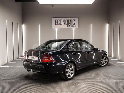 Azul Usado 2005 Mercedes C220 Sport Edition Berlina | 8500 € (Caro)