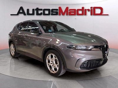 Usado Alfa Romeo Tonale Sprint 130 CV (95 kW) 2022 Gris / plata SUV