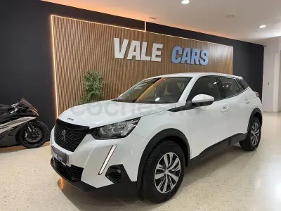 Usado Peugeot 2008 Active 110 CV (80 kW) 2022 Blanco SUV