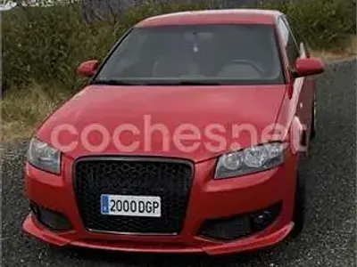 Usado Audi A3 Ambition 140 CV (102 kW) 2005 Rojo Utilitario