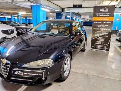Usado Alfa Romeo 147 Progression 120 CV (88 kW) 2009 Negro Utilitario