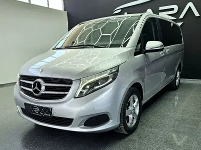 Käytetty Mercedes V220