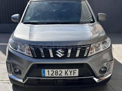 Usado Suzuki Vitara 111 CV (81 kW) 2019 Gris / plata SUV