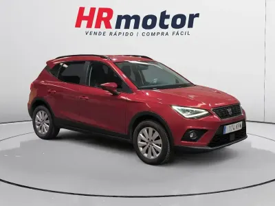 Usado Seat Arona Ecomotive 116 CV (85 kW) 2018 Rojo SUV