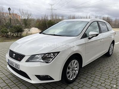 Blanco Usado 2015 Seat Leon ST Reference Familiar | 6995 €