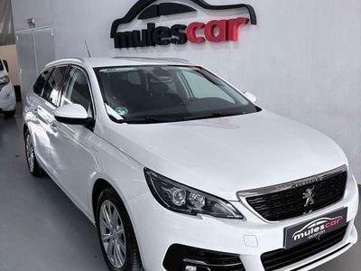 Usado Peugeot 308 SW Style 131 CV (96 kW) 2020 Blanco Familiar