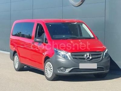 Usado Mercedes Vito 136 CV (100 kW) 2024 Rojo Van