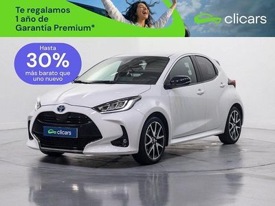 Usado Toyota Yaris Hybrid Style 116 CV (85 kW) 2022 Blanco Berlina