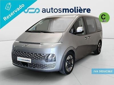 Gris / plata Usado 2023 Hyundai Staria Monovolumen | 31.890 € (Precio justo)