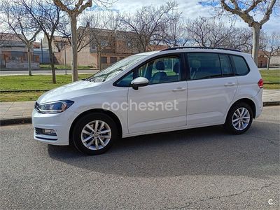 Usado VW Touran Business 115 CV (84 kW) 2017 Blanco Monovolumen