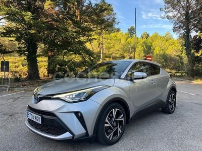 Gris / plata Usado 2023 Toyota C-HR Advance SUV | 23.999 € (Precio justo)