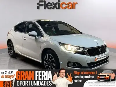 Occasion DS Automobiles DS4 131 PK (96 kW) 2018 Wit Sedan
