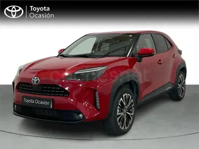Usado Toyota Yaris Cross Style 116 CV (85 kW) 2022 Rojo SUV
