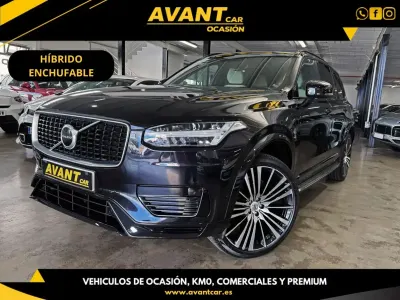Käytetty Volvo XC90 R-Design 390 HP (286 kW) 2019 Musta Katumaasturi