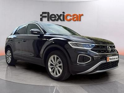 Begagnad VW T-Roc Advance 150 HK (110 kW) 2022 Svart SUV