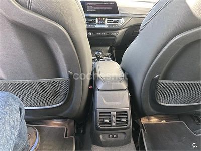 Usado BMW 118 136 CV (100 kW) 2019 Rojo Utilitario