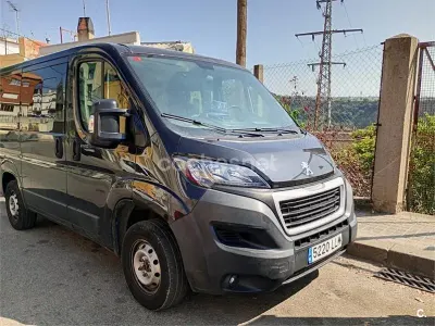 Usado Peugeot Boxer 86 CV (63 kW) 2002 Negro Van