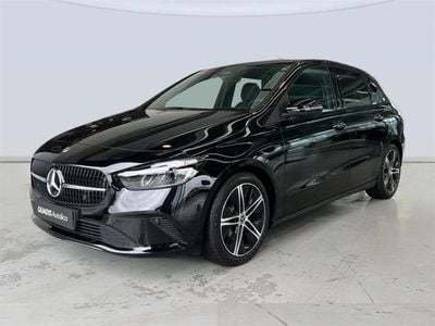 Usado Mercedes B220 190 CV (139 kW) 2024 Negro noche Monovolumen