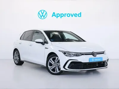 Usado VW Golf VIII R-line 150 CV (110 kW) 2024 Blanco