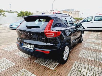 Usado Volvo XC40 Momentum 150 CV (110 kW) 2021 Negro SUV