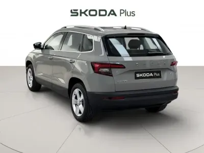 Usado Skoda Karoq Ambition 150 CV (110 kW) 2020 Gris SUV