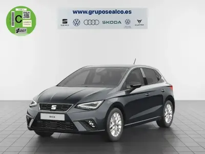 Usado Seat Ibiza FR 115 CV (84 kW) 2025 Gris / plata Utilitario