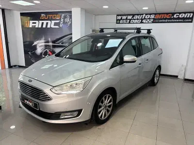 Usado Ford Grand C-Max Titanium 120 CV (88 kW) 2017 Gris / plata Monovolumen