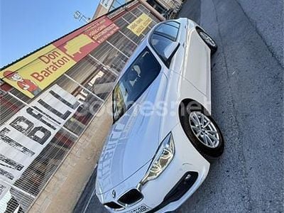 Usado BMW 318 Comfort Edition 150 CV (110 kW) 2018 Blanco Berlina