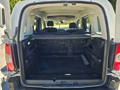 Usado Opel Combo S 100 HP (73 kW) 2021 Branco Monovolume