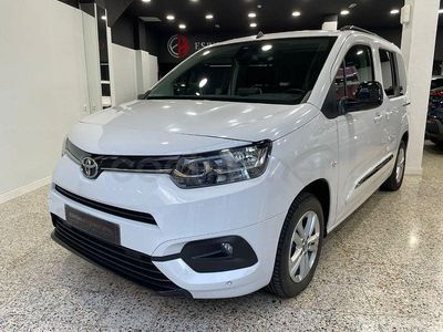 Usado Toyota Proace Verso Advance 131 CV (96 kW) 2023 Blanco Familiar