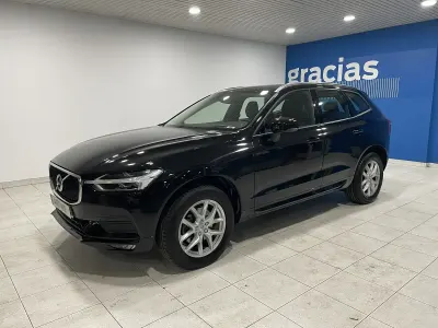 Käytetty Volvo XC60 Momentum 190 HP (139 kW) 2019 Musta Katumaasturi
