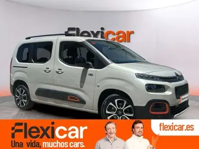 Usado Citroën Berlingo Shine 131 CV (96 kW) 2020 Beige Monovolumen