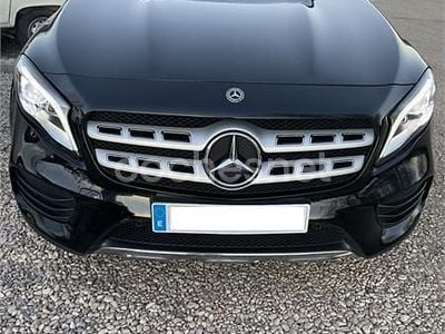 Usado Mercedes GLA200 136 CV (100 kW) 2017 Negro SUV