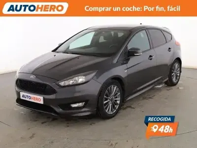 Usado Ford Focus ST-Line 120 CV (88 kW) 2018 Gris