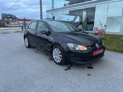 Usado VW Golf VII Advance 105 CV (77 kW) 2015 Gris / plata Berlina