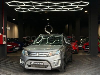 Usado Suzuki Vitara GLX 120 CV (88 kW) 2016 Gris / plata SUV