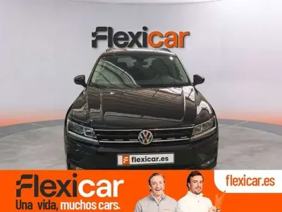 Käytetty VW Tiguan Sport 150 HP (110 kW) 2019 Musta Katumaasturi