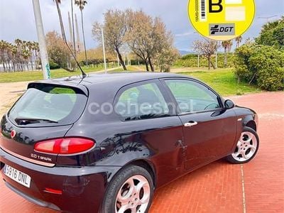 Usado Alfa Romeo 147 Distinctive 150 CV (110 kW) 2005 Negro Utilitario