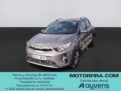 Usado Kia Stonic 120 CV (88 kW) 2023 Amarillo SUV