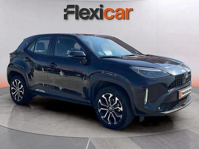 Negro Usado 2024 Toyota Yaris Hybrid Active | 19.290 € (Buen precio)