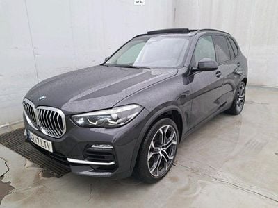 Usado BMW X5 Comfort Edition 394 CV (289 kW) 2021 Gris / plata SUV
