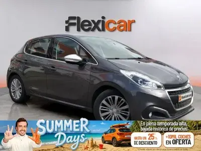 Usado Peugeot 208 Allure 110 CV (80 kW) 2018 Gris Utilitario