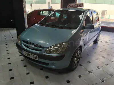 Usado Hyundai Getz 88 CV (64 kW) 2006 Azul Utilitario
