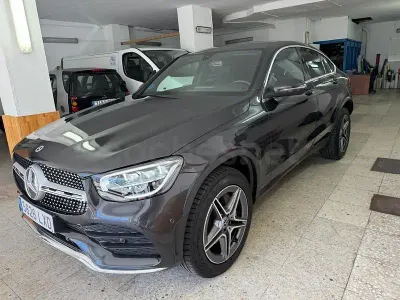 Usado Mercedes GLC300e 306 CV (225 kW) 2022 Gris / plata SUV